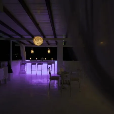 White Diamond With Private Pool Kamena Vourla