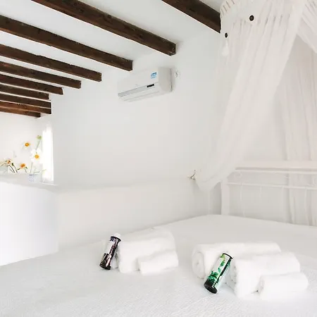 Vila White Diamond With Private Pool Kamena Vourla