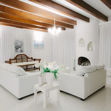 White Diamond With Private Pool *