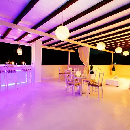 White Diamond With Private Pool Kamena Vourla