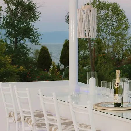 White Diamond With Private Pool *