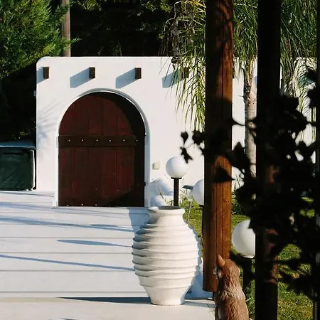 White Diamond With Private Pool Vila Kamena Vourla